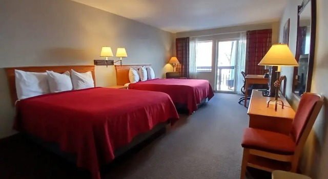 Camera quadrupla Standard Salmon Rapids Lodge