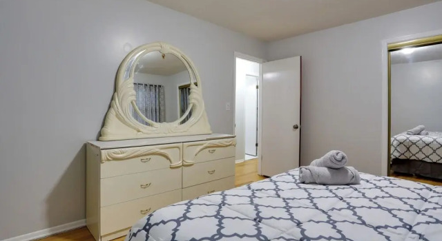 Ideally Located Jersey City Home, 8 Mi to NYC