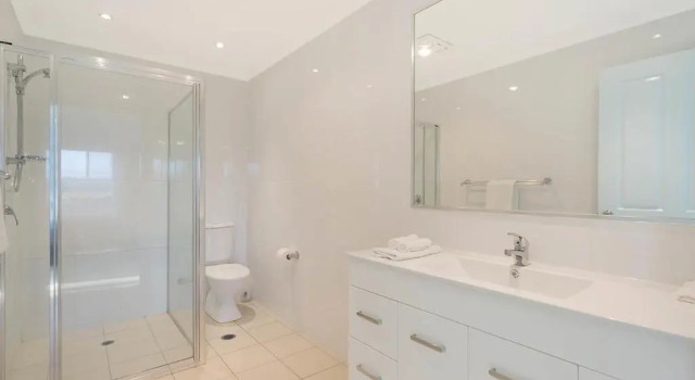 Апартаменты Executive Waterview Luxury Apartments
