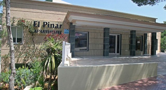 Hotel El Pinar, Book Hotel Hotels in Ibiza with a Pool, Swimming Pool