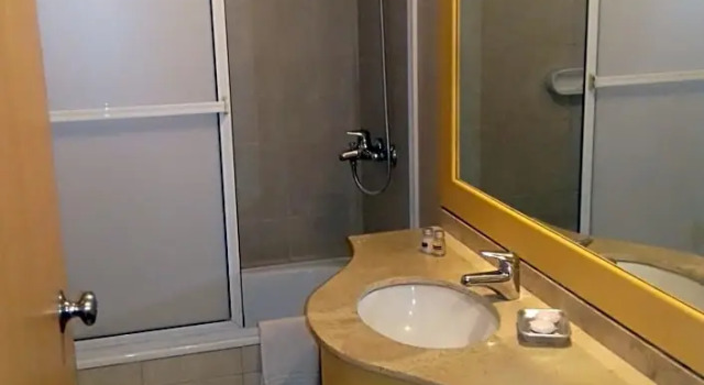 Четырёхместный номер Standard Urbana Suites