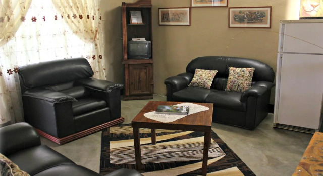 Tshimologo Farm Guest House, Prenota Agriturismo Hotel a Francistown con colazione, Colazione