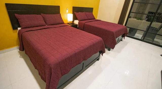 Четырёхместный номер Superior Hotel Avila