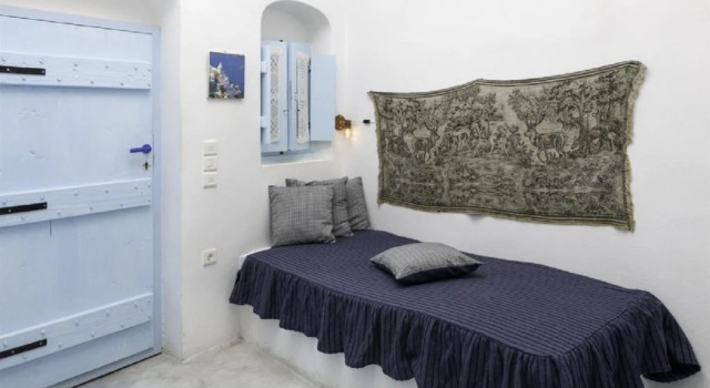 Black Rock Traditional Rooms