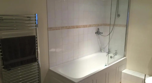 Апартаменты Super Spacious Regency Flat with Parking