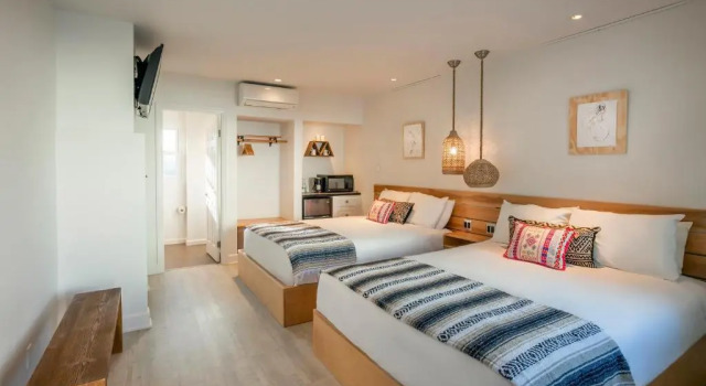 Двухместный номер Standard с видом на бассейн Blue Sands Inn, A Kirkwood Collection Hotel