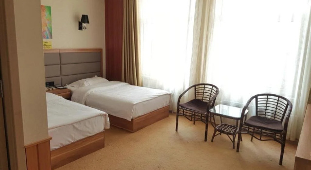 168 Theme Hotel, Book Hotel Chifeng Inner Mongolia
