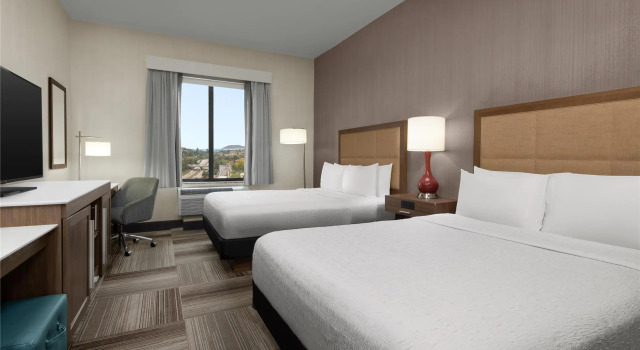Четырёхместный номер Standard Hampton Inn & Suites Arroyo Grande