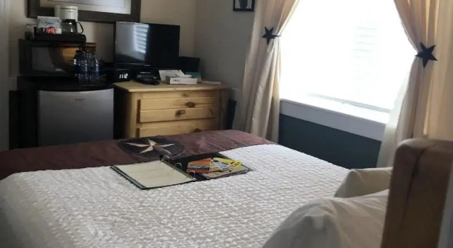 The Bent Elbow Hotel