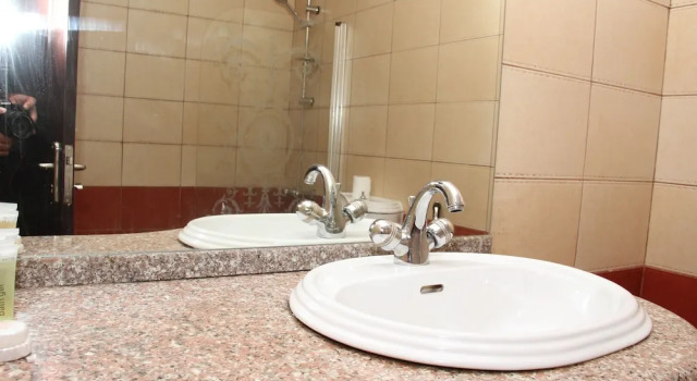 Номер Standard Jeddah Palace Hotel