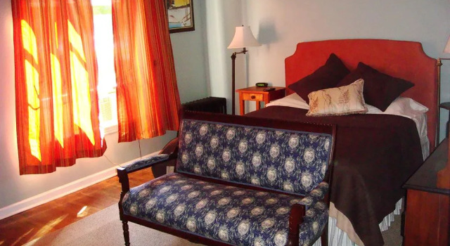 Brambles Inn & Gardens, Prenota Hotel Potsdam Stato di New York