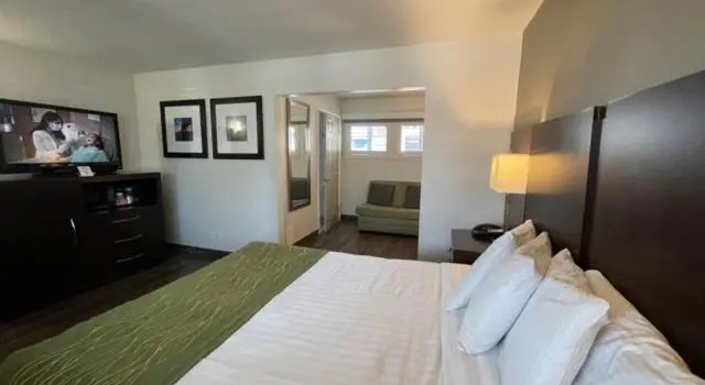 Двухместный номер Standard Hi View Inn & Suites