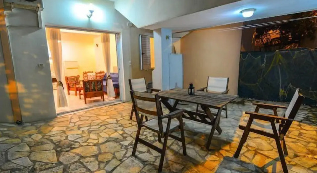 Апартаменты с балконом White Villa