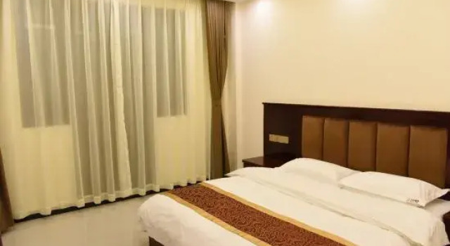 Zhuxiong Rugui Hotel, Rezerwuj Hotel Chuxiong Yunnan