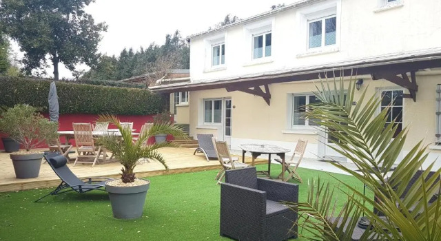 Номер Standard Logis Hôtel La Rosière----Situé entre BAYEUX et ARROMANCHES