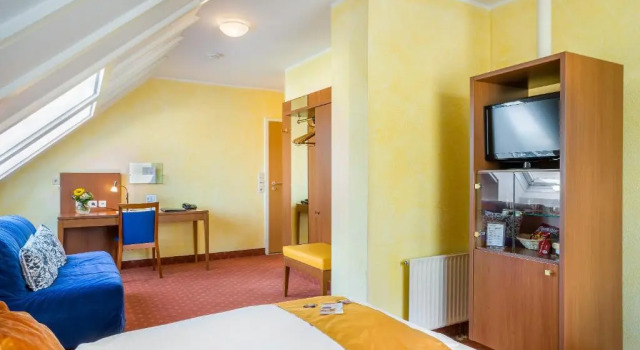 Трёхместный номер Superior Garner Hotel Stuttgart City Centre by IHG