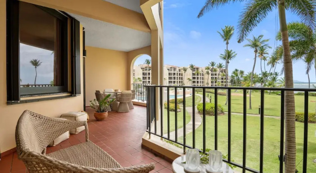 Апартаменты Beachfront Paradise 2BR Crescent Beach Seaside