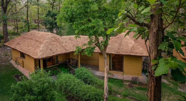 Коттедж Bijrani Jungle Cottages by CYJ