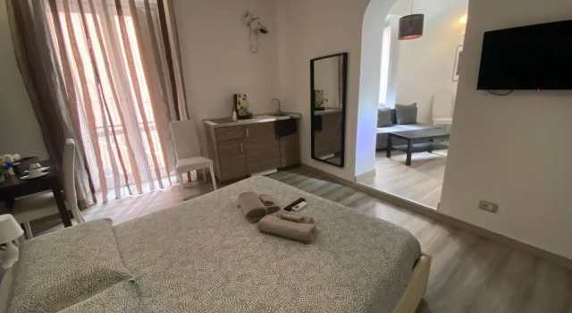 Полулюкс Petros rooms&apartments