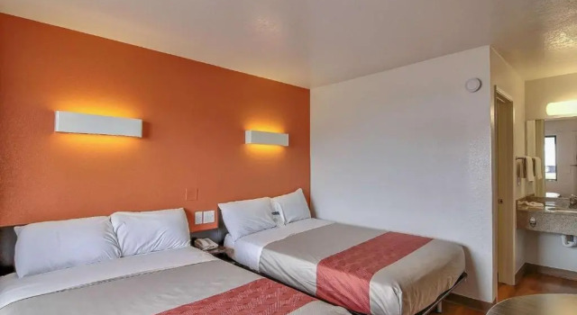 Четырёхместный номер Standard Motel 6-Buellton, CA - Solvang Area