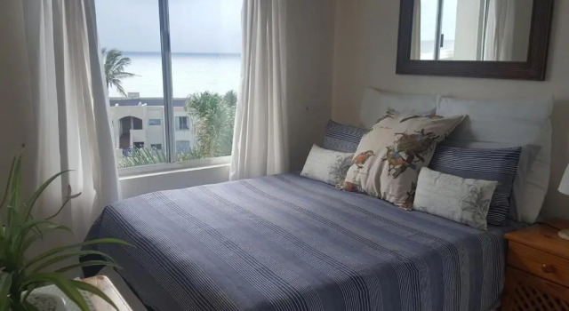 Laguna La Crete Beach Apartment 206