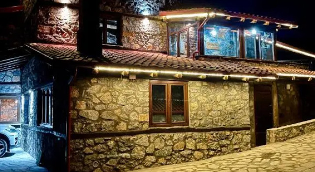 Chalet Luxury Villa By Makhome, Book Chalet Villaer i Aghios Athanasios, Villa