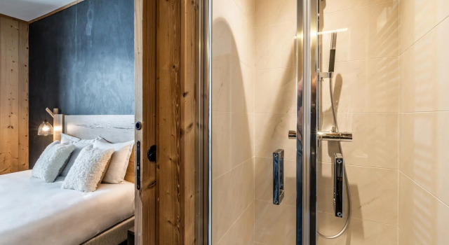 SORBUS - Contemporary Apartment in Luxury Residence