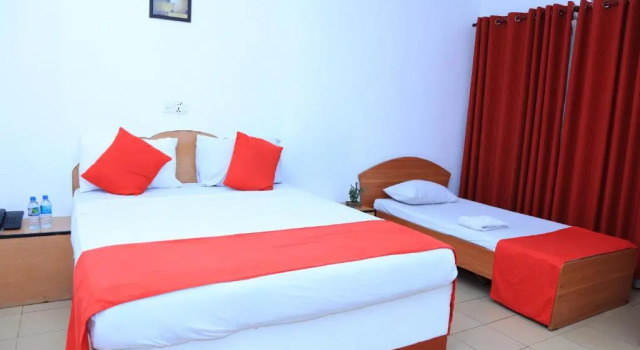 Двухместный номер Deluxe с балконом Hotel Nelly Vavuniya