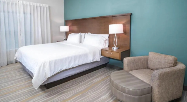 Двухместный люкс c 1 комнатой Staybridge Suites - Summerville by IHG