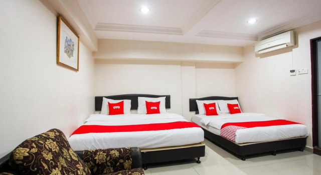 Casavilla Hotel by OYO Rooms