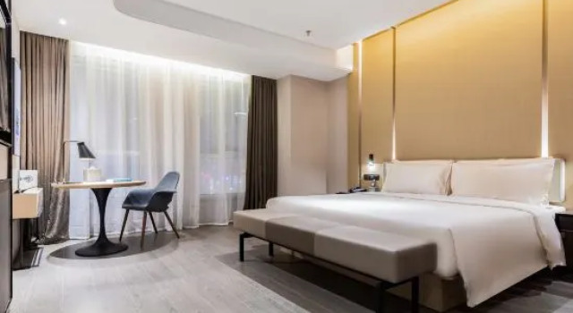 Люкс Superior Atour Hotel Wuhan Donghu Yuejiazui