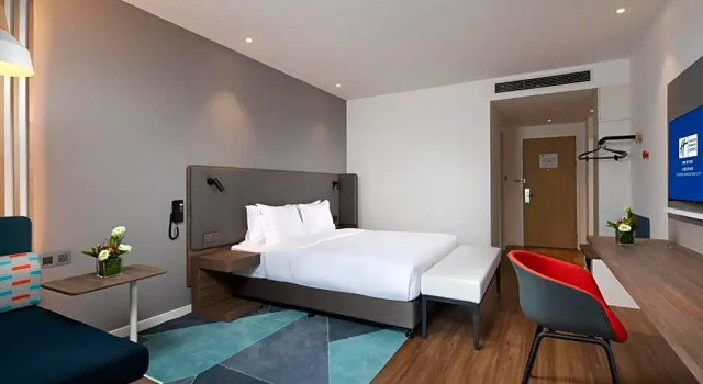 Двухместный номер Standard с видом на город Holiday Inn Express Chengdu Wuhou New City by IHG