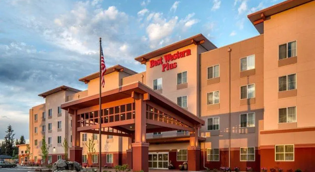 Кровать в общем номере Best Western Plus Arlington/Marysville