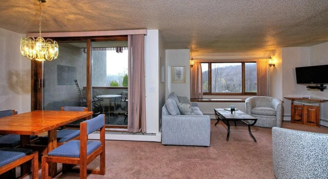 Sunrise Cambridge 101, Varaa Huoneisto Hotellit New England uima-altaalla, Uima-allas