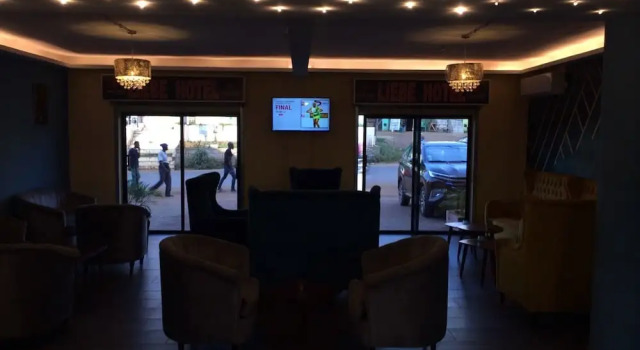 LIEBE HOTEL, Buchen Sie Hotel Jaunde Mfoundi