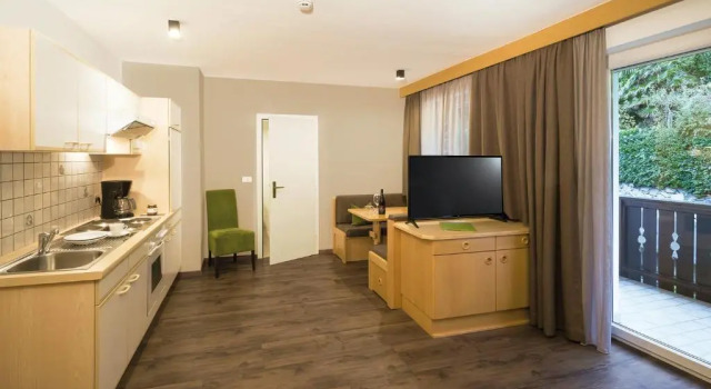 Апартаменты с балконом Hotel Sonnenhof