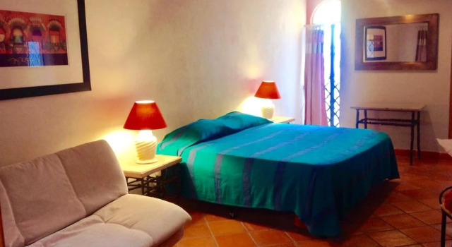 Casa Las Alamedas Guanajuato, Забронировать Отель Гуанахуато El Bajio, рядом с Аллея поцелуев