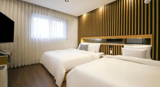 Семейный люкс Urban Hotel