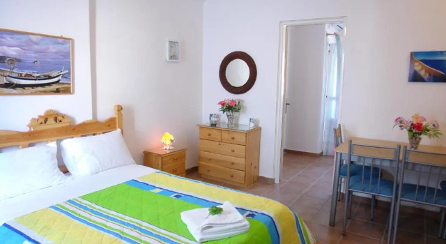 Апартаменты Karabo Hotel
