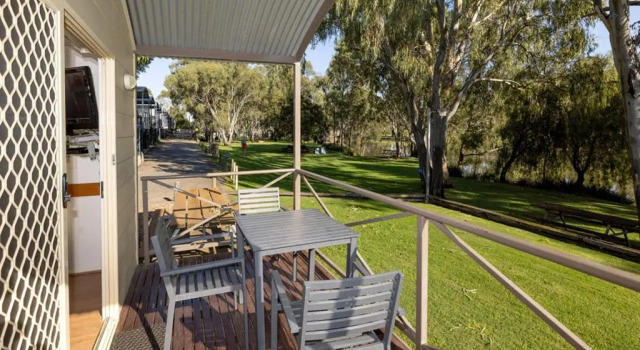 Вилла Superior с 2 комнатами с видом на реку BIG4 Deniliquin Holiday Park