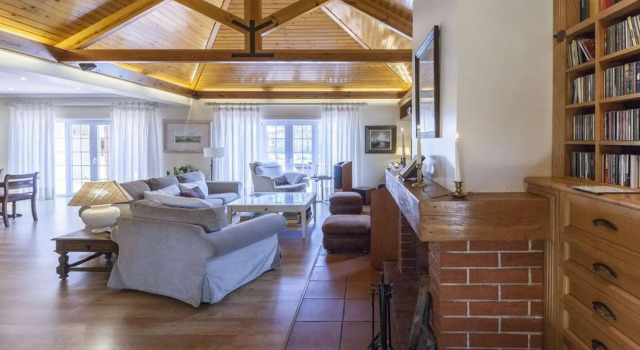 Villa Gerbera (AL) in Herdade da Aroeira, Rezervovat Vila Hotely v Lisabon s bazénem, Bazén