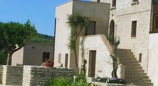 Agriturismo La Curtis, Rezerwuj Hotel Montalto delle Marche Marche