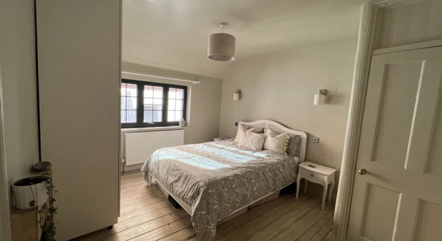 Cottage Hideaway in Central Bristol With Garden, Забронировать Дом для отпуска Виллы Бристоля, рядом с UK Bungee Club Bristol, Вилла