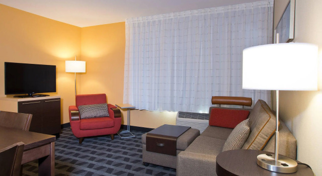 Люкс с 2 комнатами TownePlace Suites by Marriott Garden City