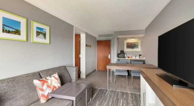 Люкс Hampton Inn Simpsonville