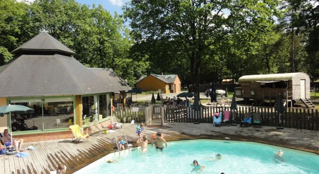 Huttopia Lac de Sillé, Prenota Hotel Sille-le-Guillaume 