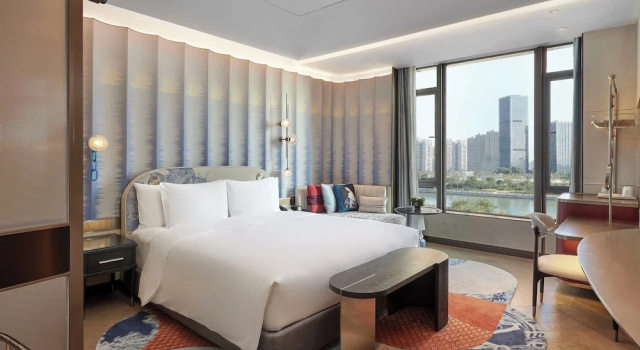 Двухместный номер Standard с видом на озеро Hotel Indigo Xiamen Haicang by IHG