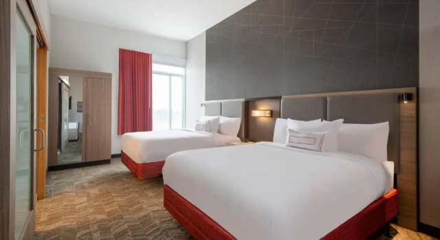 Четырёхместный люкс SpringHill Suites by Marriott Denver Parker