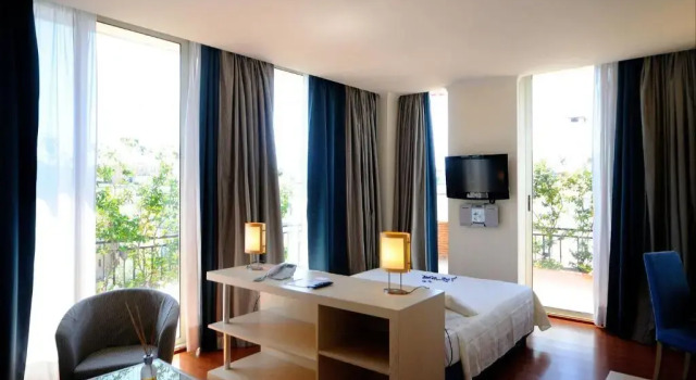 Двухместный номер Deluxe Best Western Plus Hotel Globus