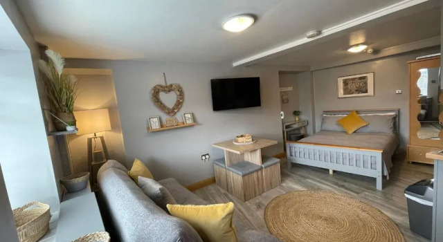 Westend Holiday Let 1 Brecon, Book Feriehus Sommerhuse i Snowdonia, Hytte